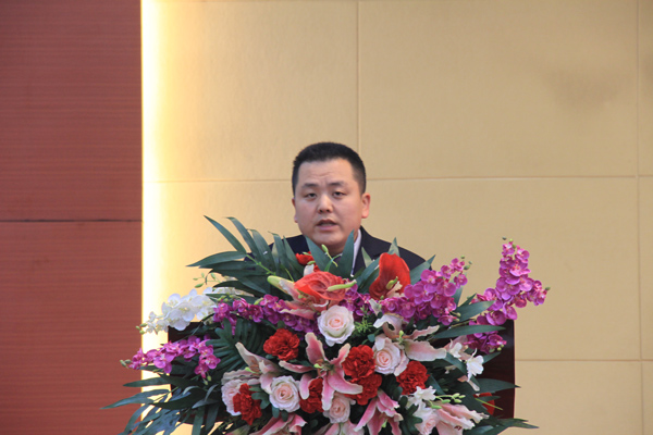 1486630177174581.jpg 國際業(yè)務(wù)部負(fù)責(zé)人發(fā)言.jpg